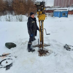 Шнековое бурение скважин в зимний период